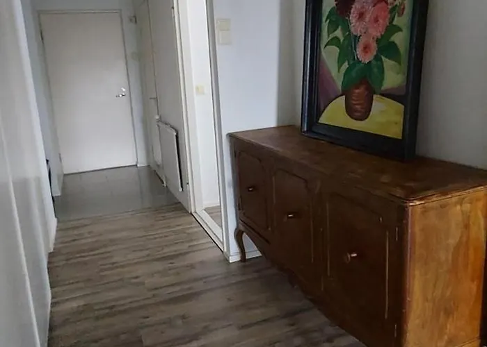 公寓 Pikkukaupungin Sydamessa *