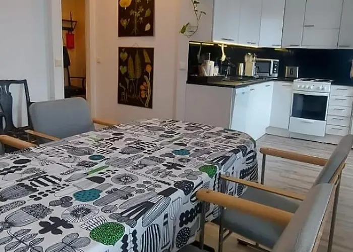 Pikkukaupungin Sydamessa